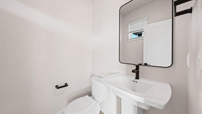 016 powder room | Image 13