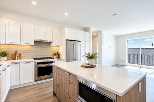 127-1310 Mitchell Street, Coquitlam, BC, V3E0T9 | Card Image