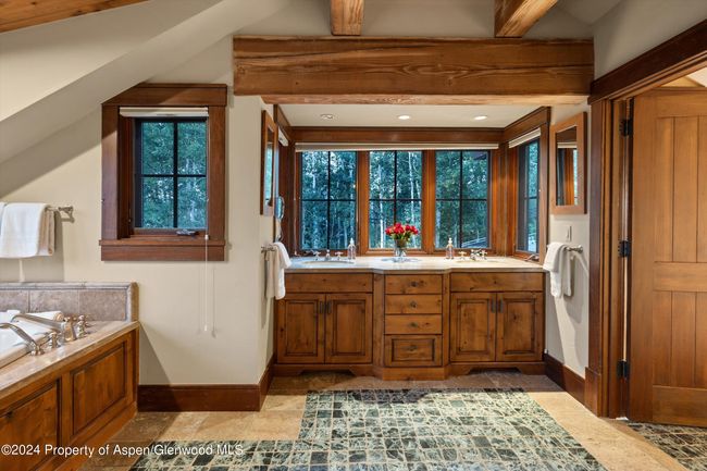 1012 Two Creeks Dr, House other with 6 bedrooms, 7 bathrooms and null parking in Snowmass Village CO | Image 19