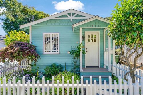 311 Cedar St, Pacific Grove, CA, 93950-3103 | Card Image