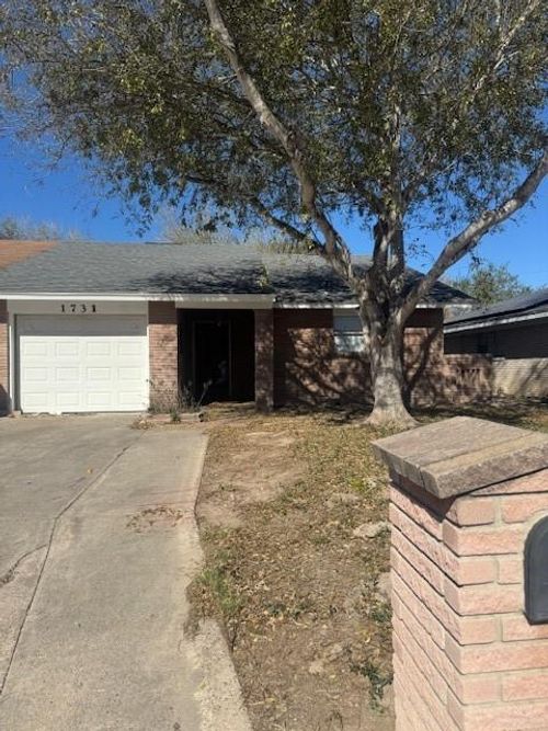 1731 W Gastel Cir, Mission, TX, 78572-3037 | Card Image