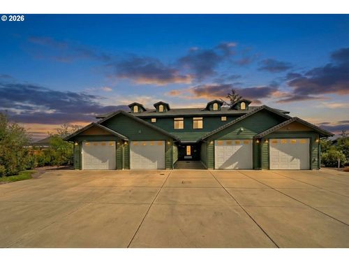 1726 32nd St, Florence, OR, 97439-9531 | Card Image