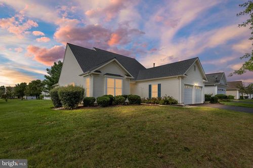 18 Springmill Dr, MIDDLETOWN, DE, 19709-5818 | Card Image