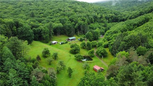 286 Hidden Hollow Farm Dr, Austin, PA, 16720-5231 | Card Image