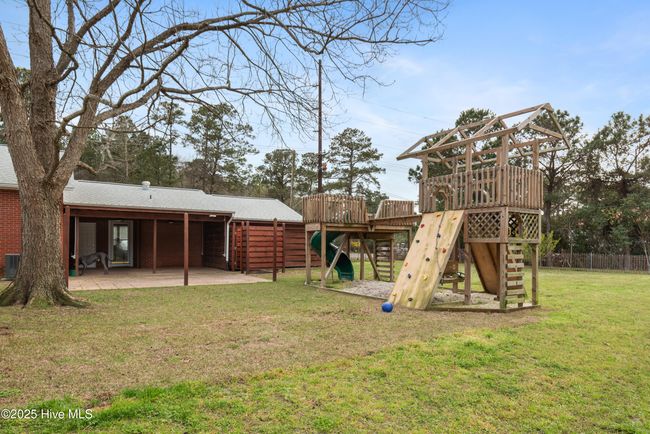 512 Queens Creek Rd, House other with 2 bedrooms, 2 bathrooms and 1 parking in Hubert NC | Image 31