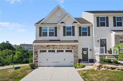 7370 Hillshire Dr, Concord Twp, OH, 44077-8610 | Card Image