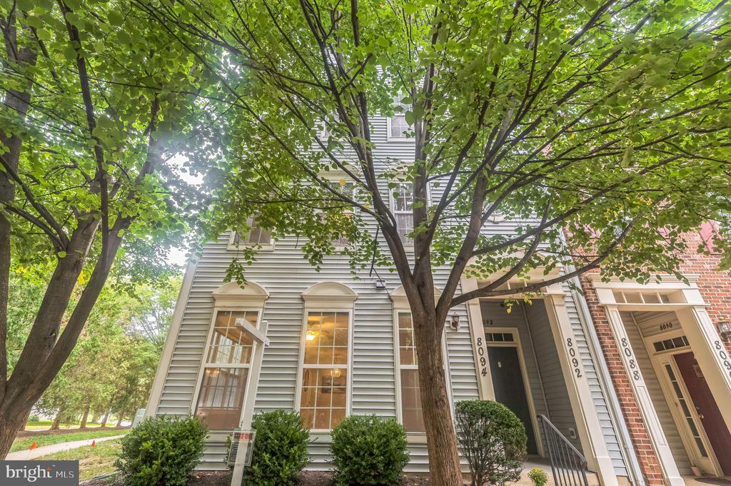 Genea Way, Falls Church, VA 22042