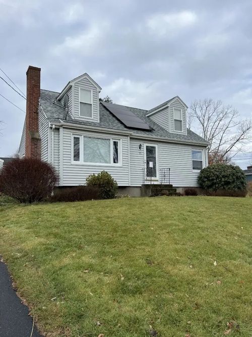 55 Douglas Ave, Portsmouth, RI, 02871-4309 | Card Image