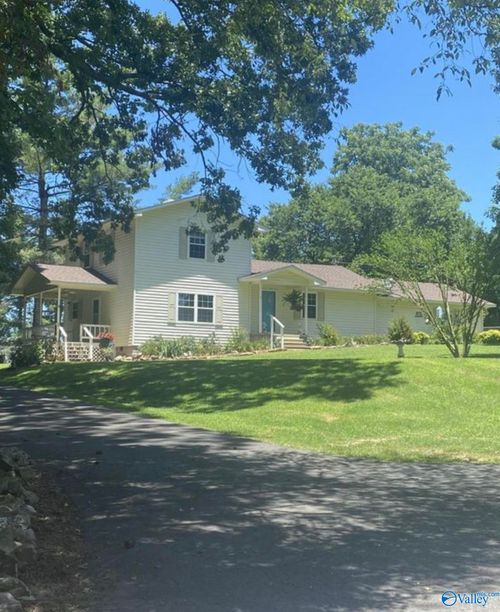 1066 County Road 10, Boaz, AL, 35957-8606 | Card Image