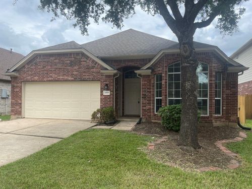 2811 Darby Brook Dr, Fresno, TX, 77545-8124 | Card Image