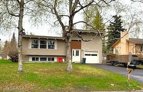 4905 Cambridge Way, Anchorage, AK, 99503-7015 | Card Image