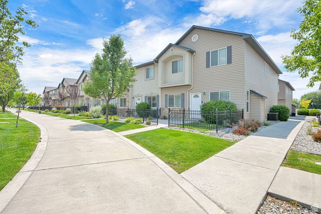 Multi unit property with a residential view | Image 29