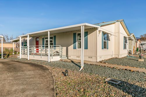 spc-37-93 Northridge Ter, Medford, OR, 97501-8946 | Card Image
