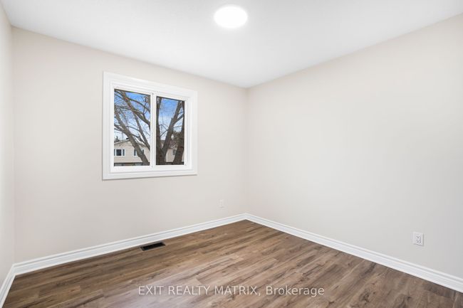 58 Castlebeau St, House other with 6 bedrooms, 2 bathrooms and 4 parking in Embrun ON | Image 16