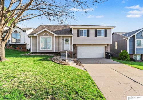 11612 Monroe St, Omaha, NE, 68137-5705 | Card Image