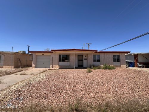 10561 Champlain St, El Paso, TX, 79924-1901 | Card Image