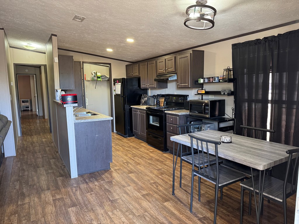 Residential in Kermit 2