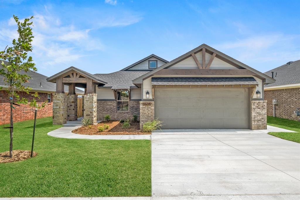 Ricard Dr, Oklahoma City, OK 73135