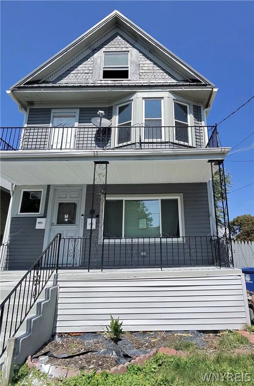 28 California St, Buffalo, NY, 14213-1748 | Card Image