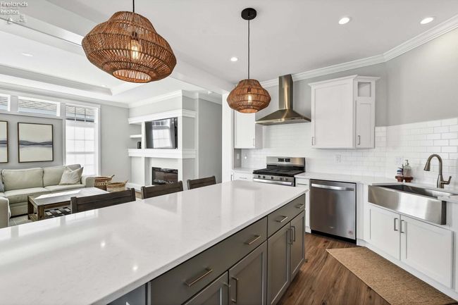 10850 E Bayshore Rd, House other with 3 bedrooms, 2 bathrooms and 1 parking in Marblehead OH | Image 18