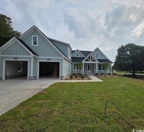 719 Daisy Bank Cir, Georgetown, SC, 29440-8214 | Card Image