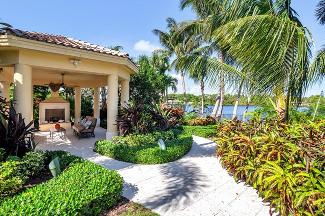 19223 Riverside Dr, House other with 5 bedrooms, 6 bathrooms and null parking in Tequesta FL | Image 60