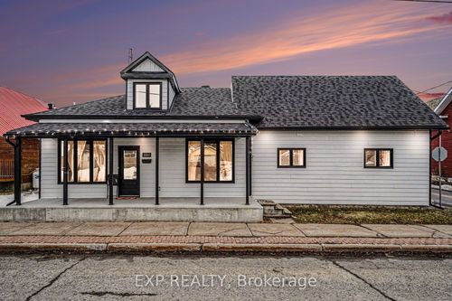 2061 Lajoie St, Lefaivre, ON, K0B1J0 | Card Image