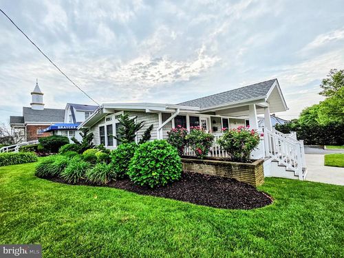 624 Shore Rd, Somers Point, NJ, 08244-2424 | Card Image