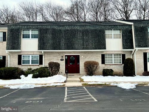 204 Hampton Ct, Langhorne, PA, 19047 | Card Image