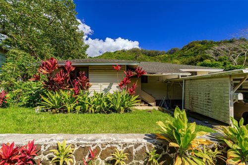 3095 Numana Rd, Honolulu, HI, 96819-2906 | Card Image