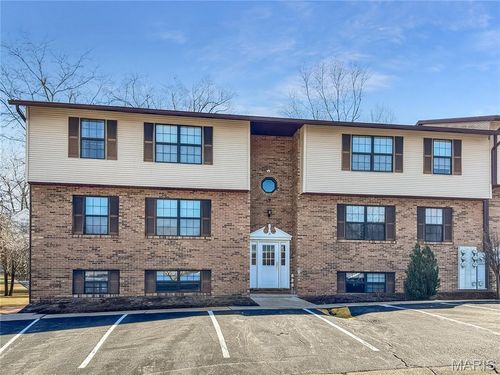 302-21 Village West Ct, Washington, MO, 63090-1953 | Card Image