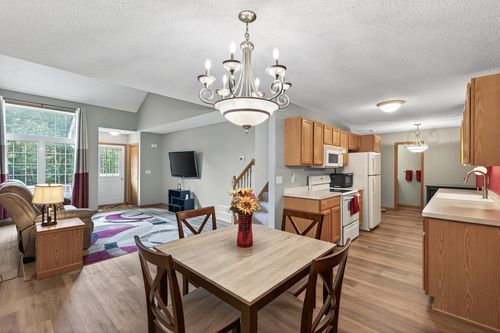 1324 Crown Oaks Dr, Spring Lake Park, MN, 55432-5782 | Card Image