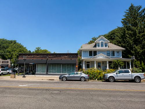 1033 Grand Ave, Saint Paul, MN, 55105-3019 | Card Image