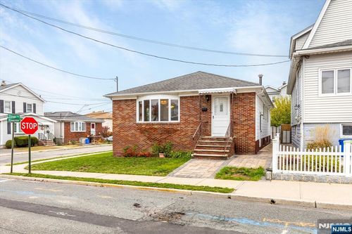 222 Stover Ave, North Arlington, NJ, 07031-5521 | Card Image