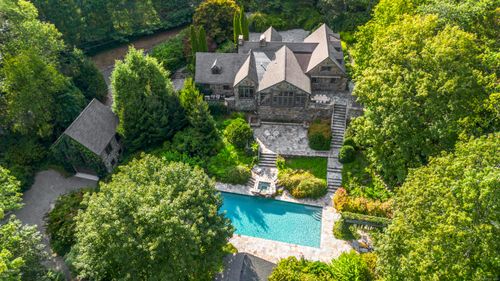 56 Charcoal Hill Rd, Westport, CT, 06880-1636 | Card Image
