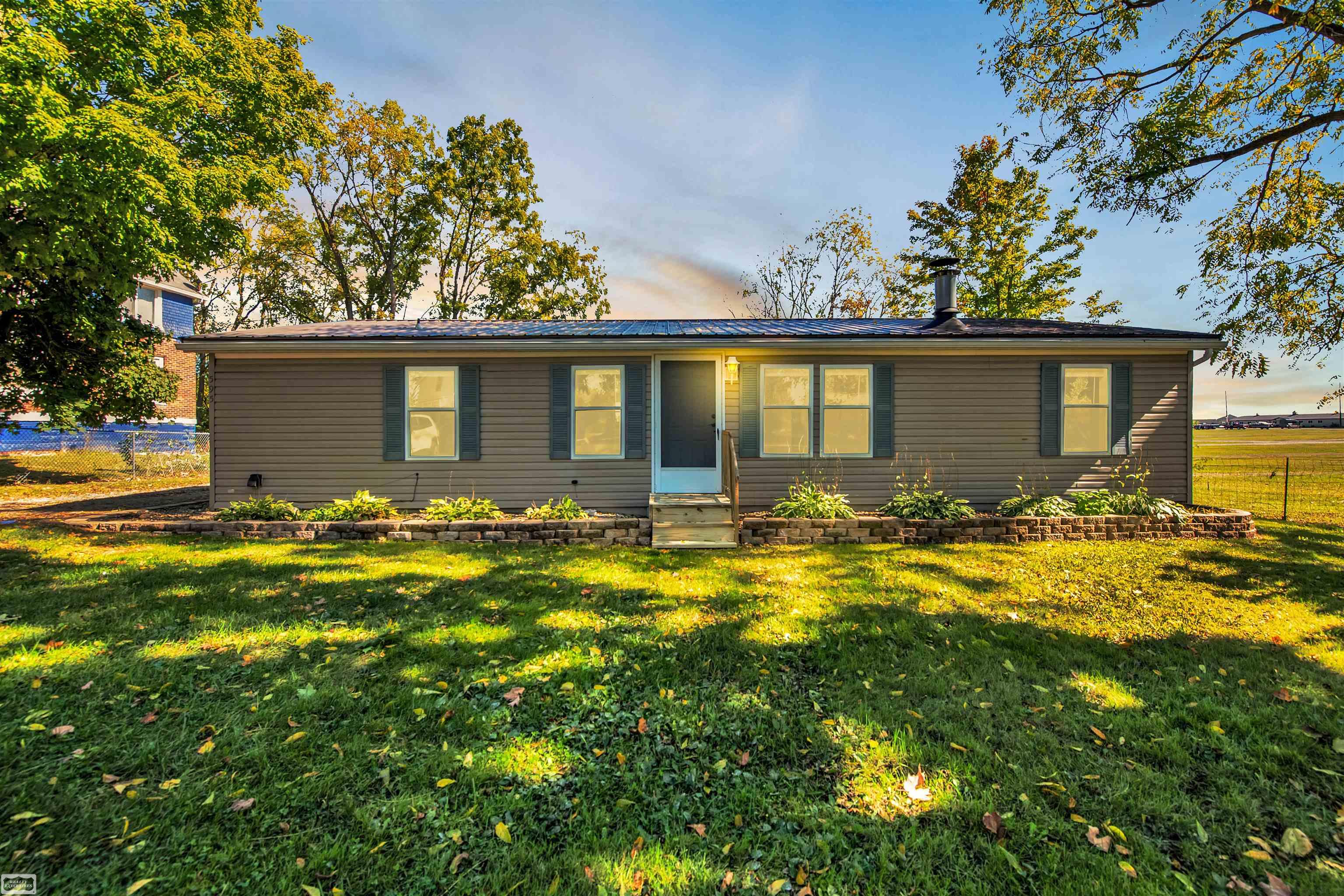 Almont Ave, Imlay City, MI 48444