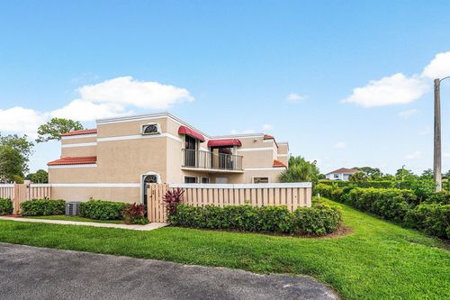 unit-b-3650 Village Dr, Delray Beach, FL, 33445-2955 | Card Image