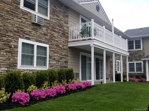 i5-505-505 Imperial Way, Islip, NY, 11705 | Card Image