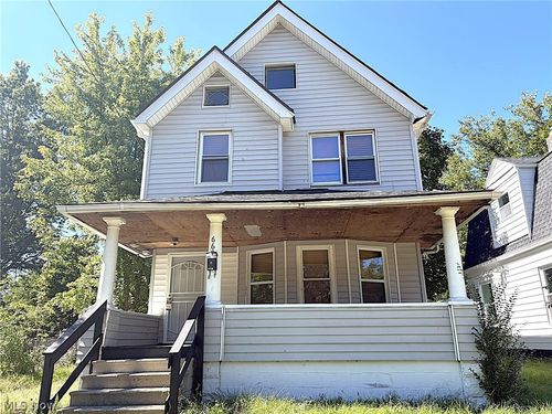 660 E 126th St, Cleveland, OH, 44108-2438 | Card Image