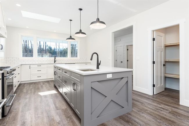 2876 Carlisle Lane, House other with 3 bedrooms, 2 bathrooms and 4 parking in Cumberland BC | Image 16