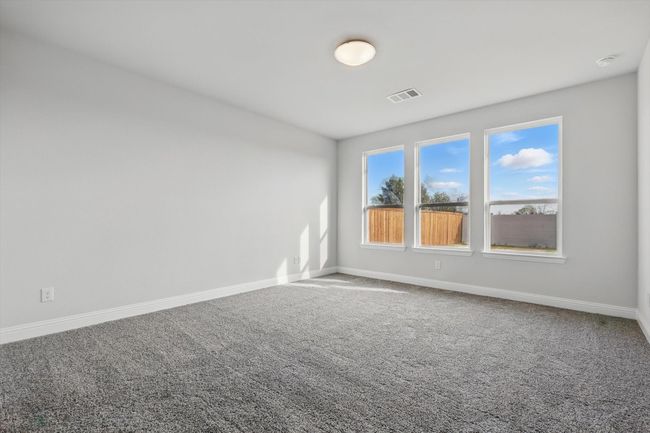 Beautiful view to the patio | Image 9