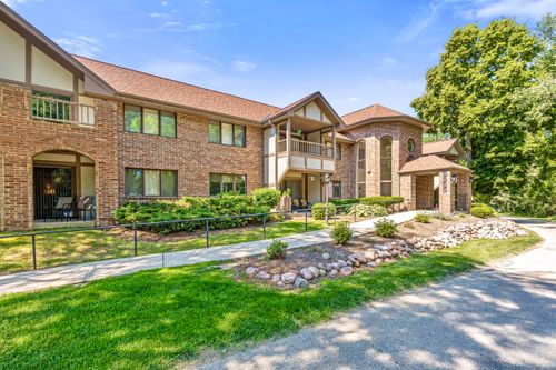 6565 N Green Bay Ave, GLENDALE, WI, 53209-3471 | Card Image