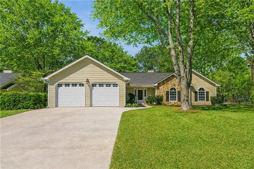 3502 Three Oaks Ct, Powder Springs, GA, 30127-5202 | Card Image