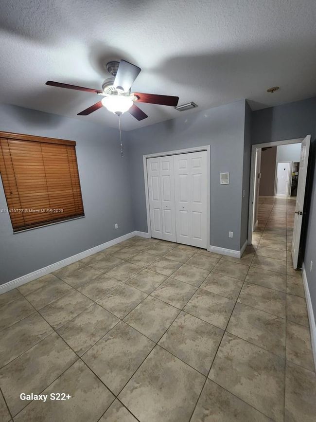 3187 Sw 143 Pl, House other with 5 bedrooms, 3 bathrooms and null parking in Miami FL | Image 13