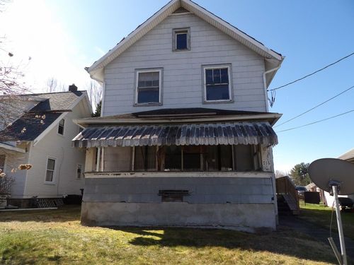 716 Terrace Ave, Grove City, PA, 16127-1930 | Card Image