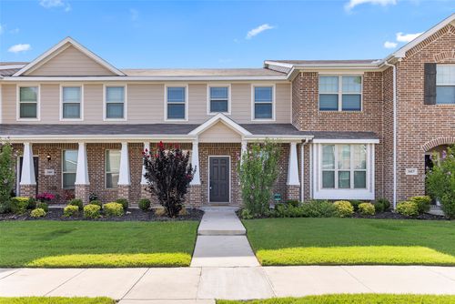 3413 Brentwood Dr, Denton, TX, 76207-1740 | Card Image
