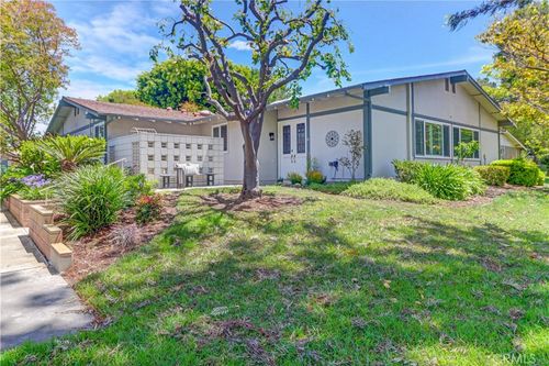 b-252 Calle Aragon, Laguna Woods, CA, 92637-3567 | Card Image