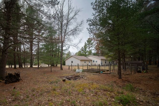 9155 Ivanhoe Dr, House other with 3 bedrooms, 3 bathrooms and null parking in Onekama MI | Image 38
