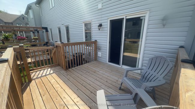 115 Addison St, Condo with 3 bedrooms, 3 bathrooms and 1 parking in Clarksburg ON | Image 11