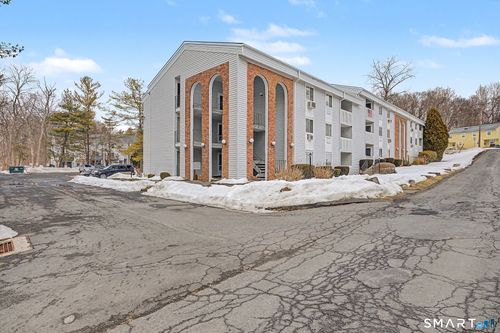 apt-n-81 Coalpit Hill Rd, Danbury, CT, 06810-8059 | Card Image